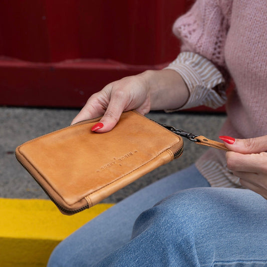 Jean Medium Purse - Tan