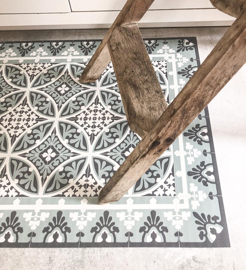 Barcelona Meadow vinyl rug detail