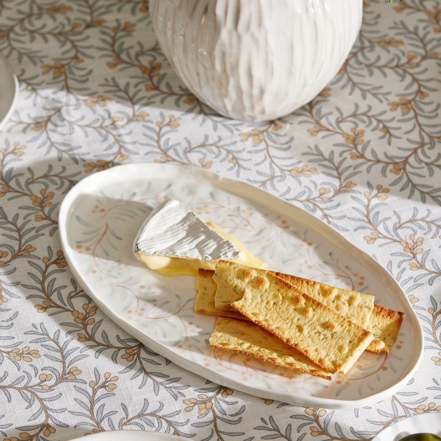 Juniper Hand Painted Oval Platter 39X22.3X2.5Cm