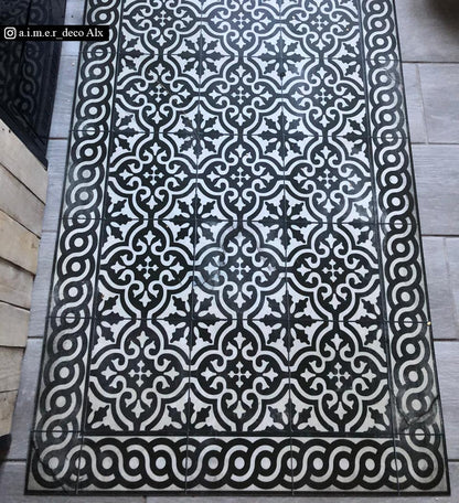Mountain Black & White vinyl rug in interior