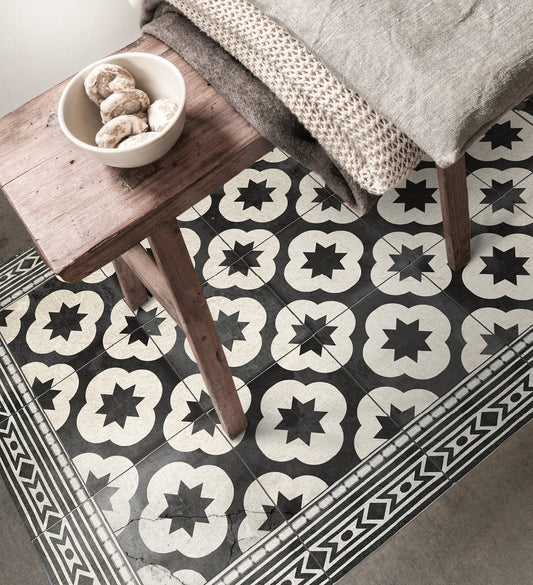 Clover Antique Vinyl Rug pattern detail