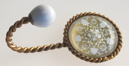 223 - Gold Flower Hook: