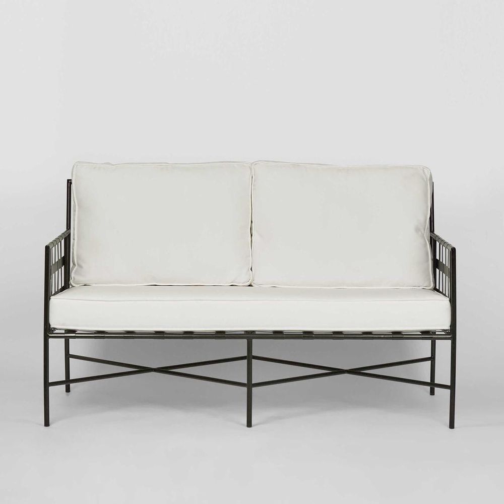 Sheffield Iron Lounge -Outdoor