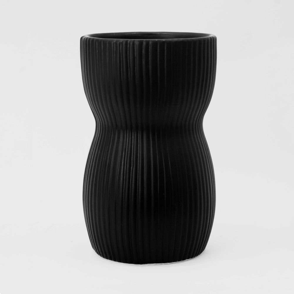 Austin Vase Black Medium