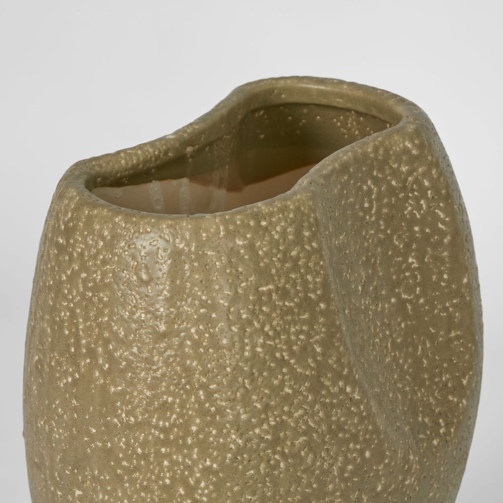 Scallop Vase Medium Olive