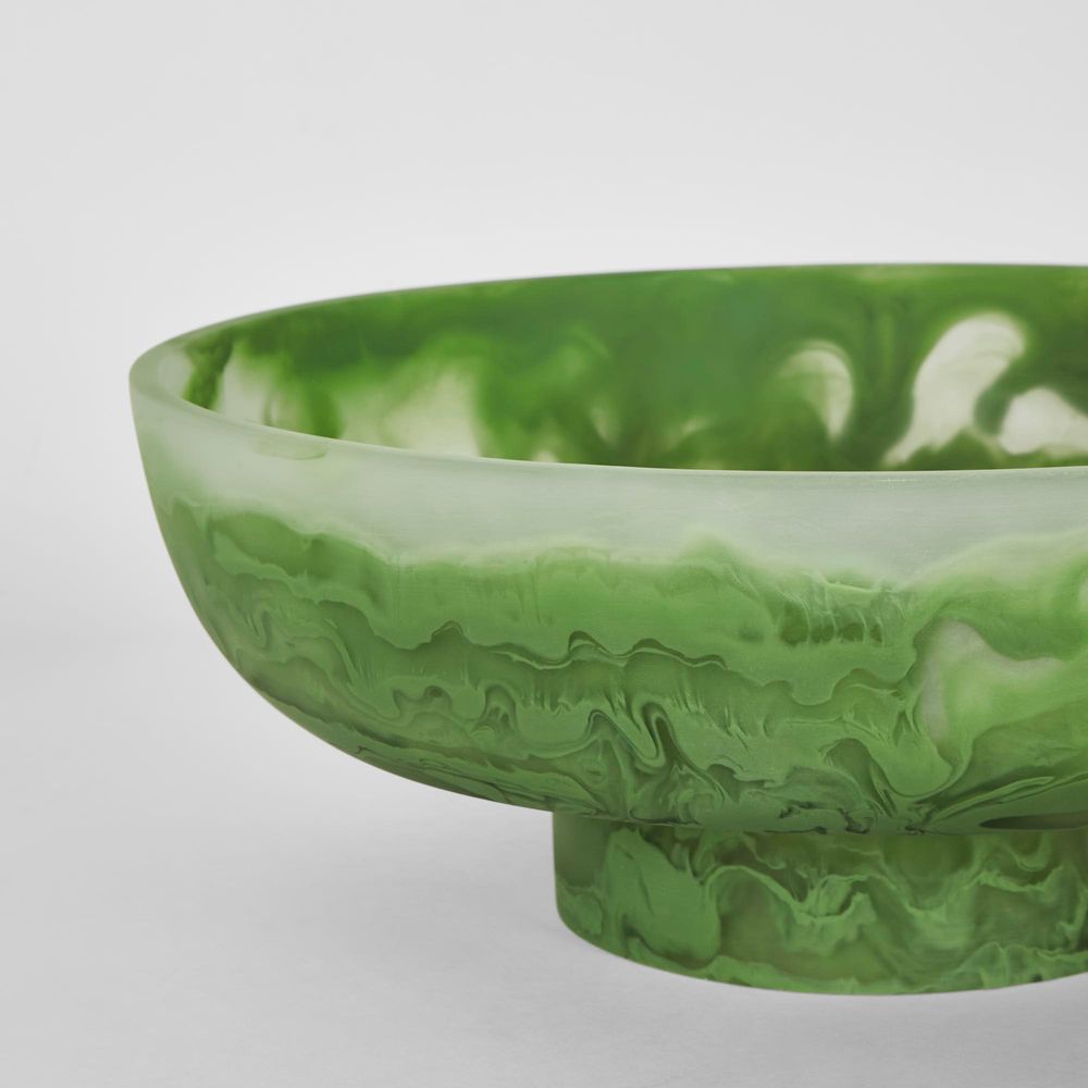 Idra Swirl Resin Serving Bowl On Stand Green