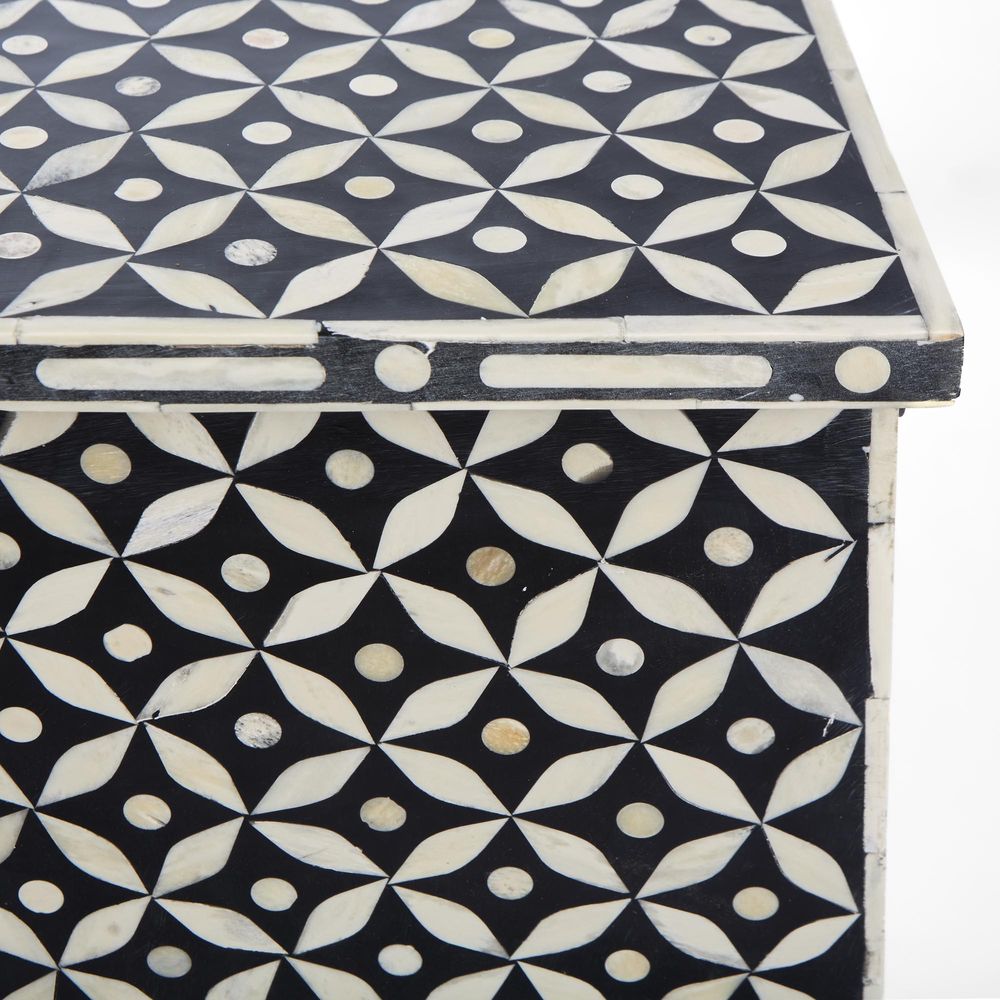 Stella Bone Inlay Chest Of 5 Drawers Black/White