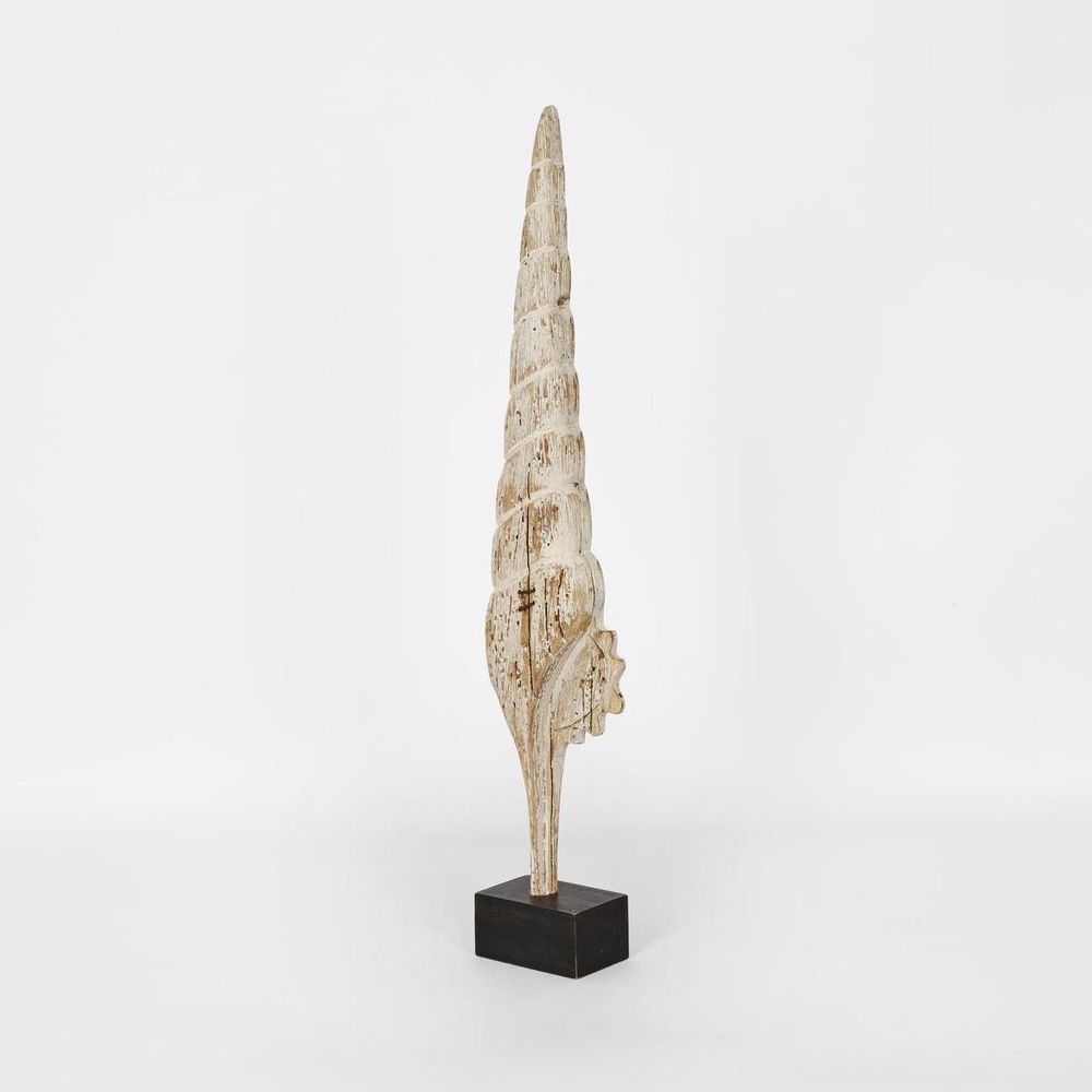 Cerith On Stand
