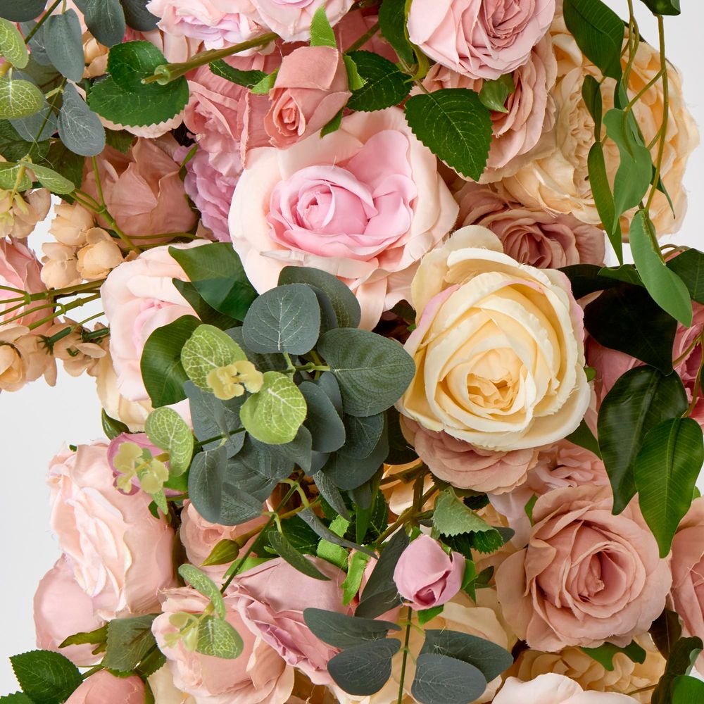 Flower Table Runner Light Pink