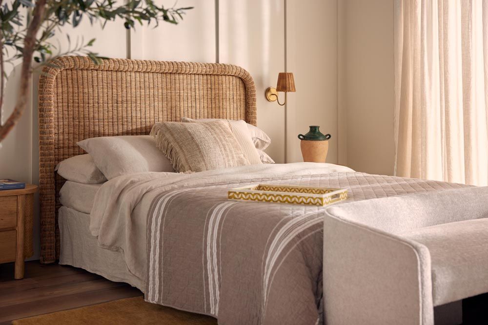 Long Island Qs Rattan Bedhead