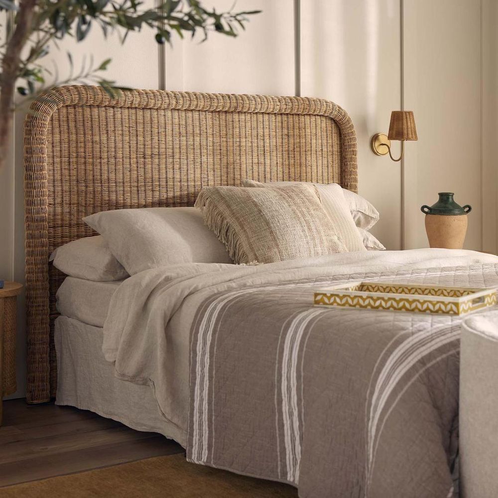 Long Island Qs Rattan Bedhead