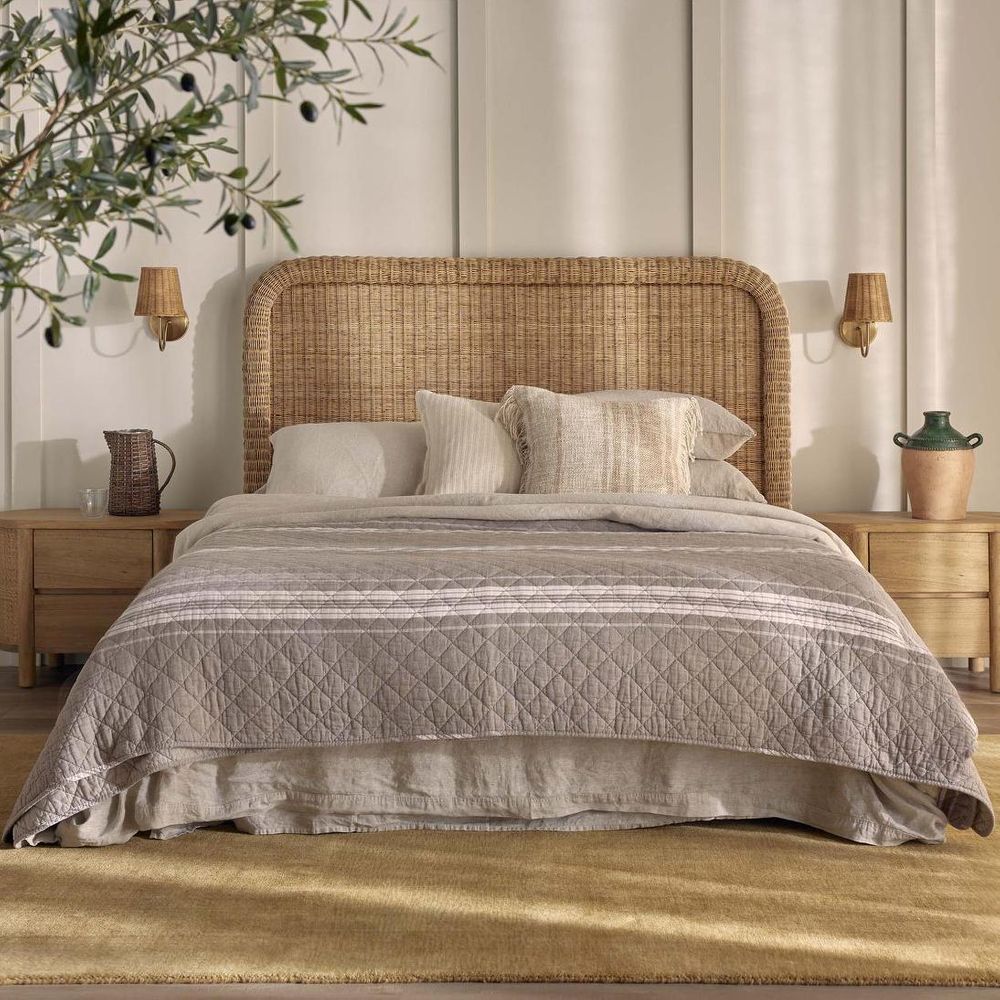 Long Island Qs Rattan Bedhead