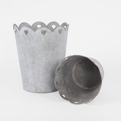 Scalloped Planter With Hearts Set Of Two