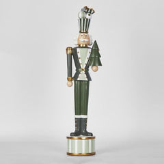 Empere 胡桃夹子与树