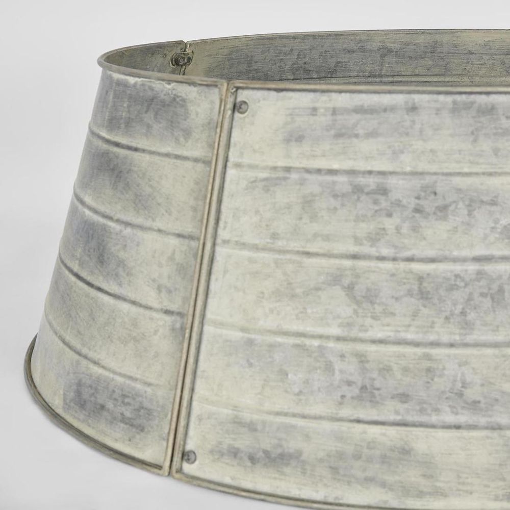 Tree Skirt Grey