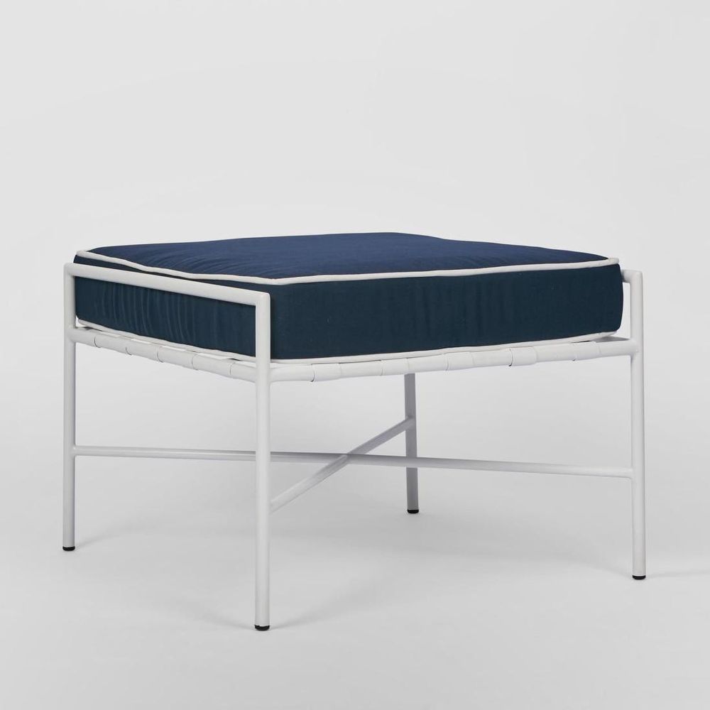 Sheffield Iron Ottoman White/Navy -Outdoor