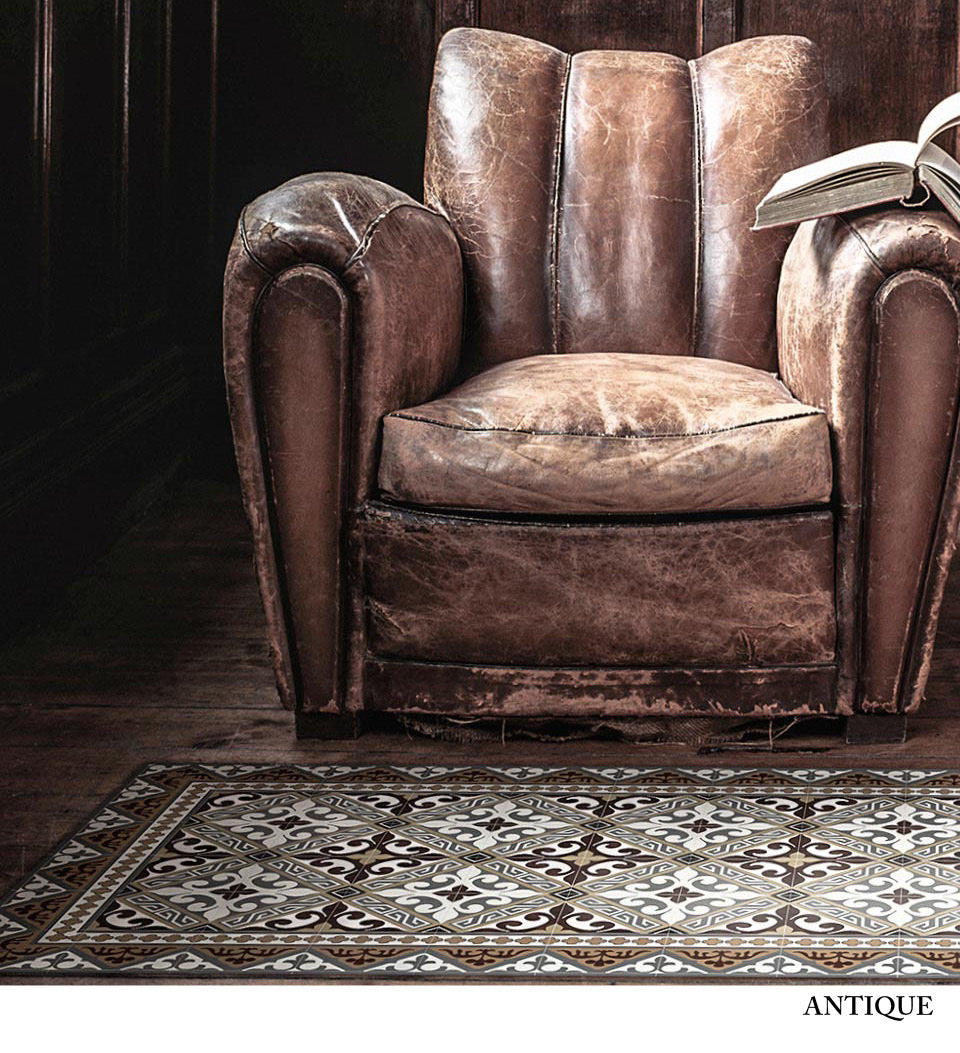 Flor de Lis Classic vinyl rug detail view