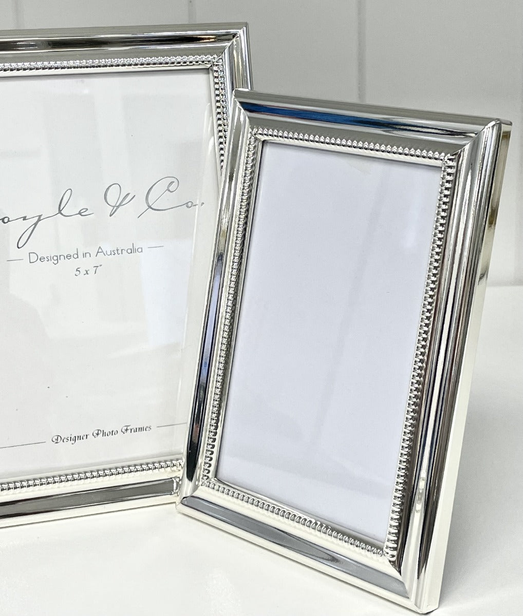 153D - Decadence Single Bead Frame 5X7