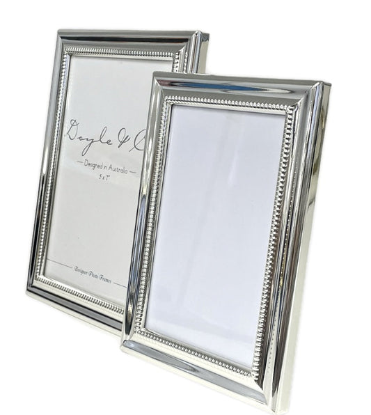 153D - Decadence Single Bead Frame 5X7