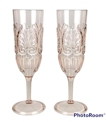13Pink - Acrylic Scallop Champagne Glass Pink