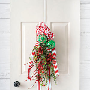 Metal Wreath Door Hanger (34cm), White