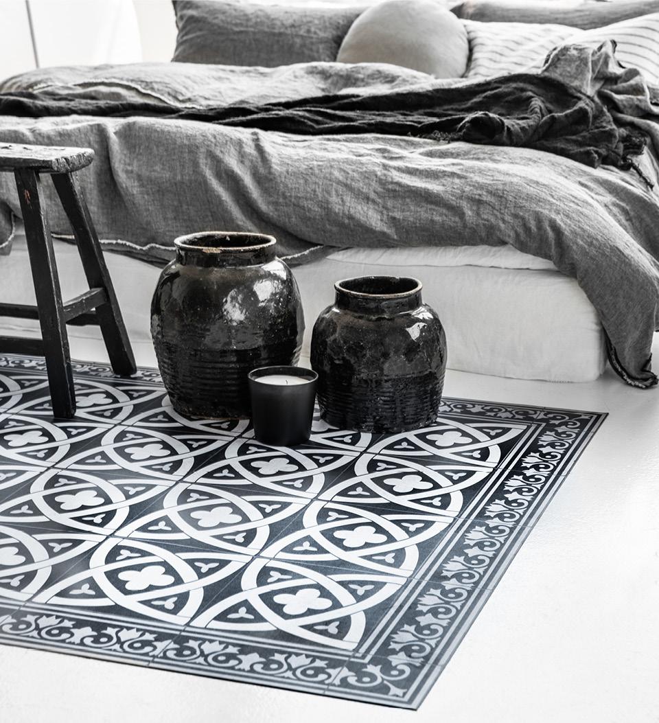 Celtic; Black Concrete, Vinyl Rug