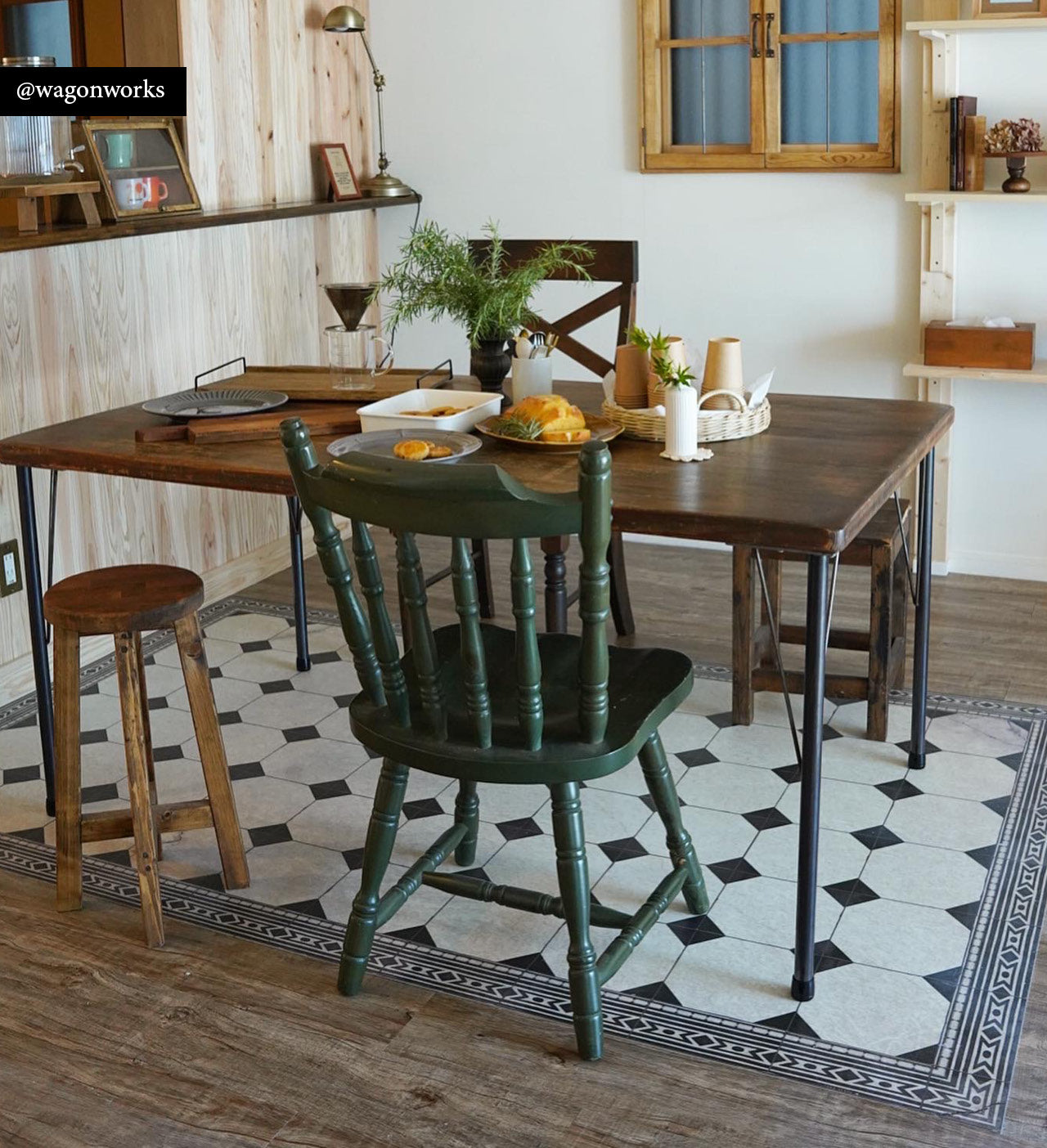 Gambit; Italiano Antique,  Vinyl Rug