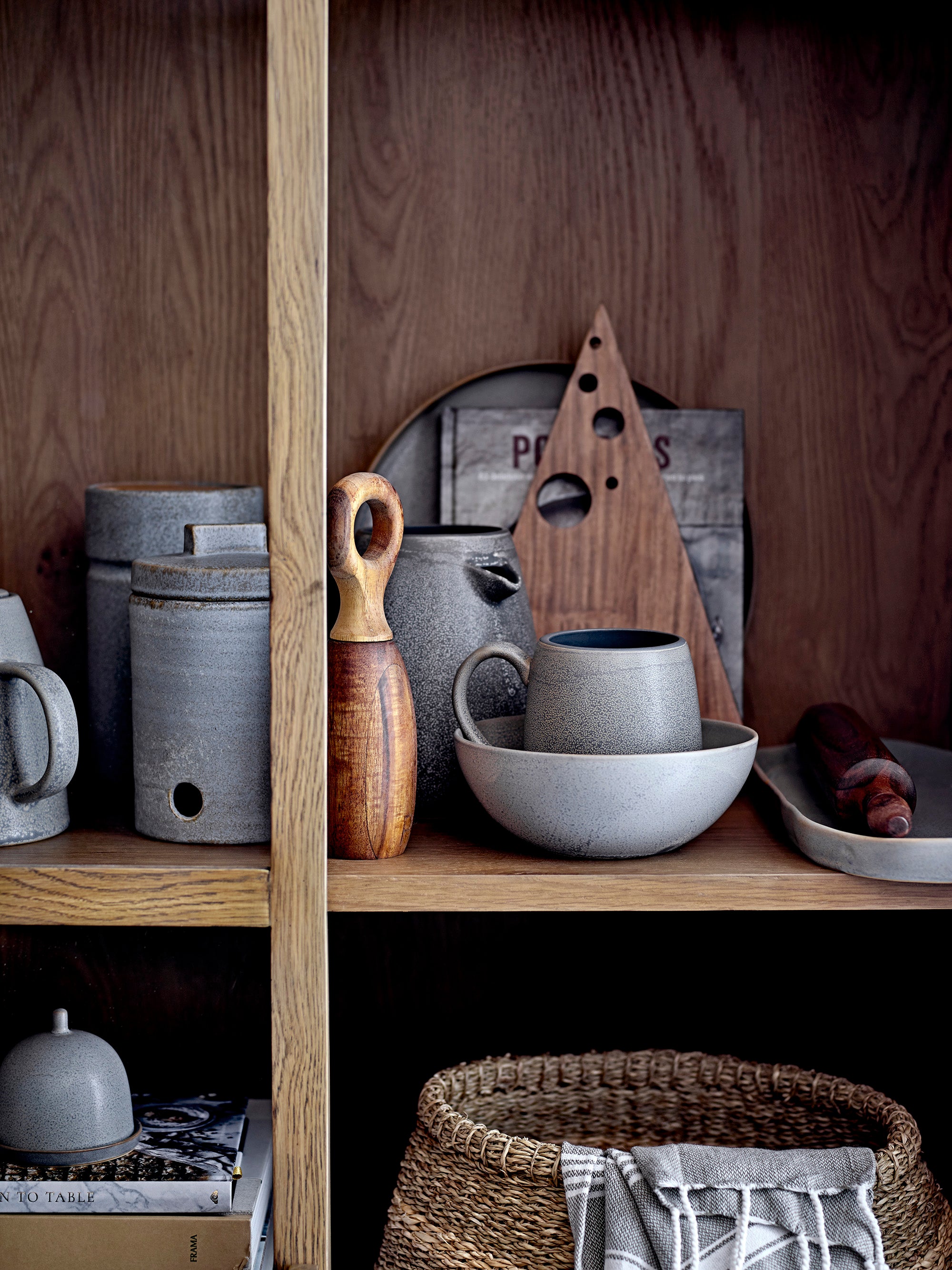 Kendra Garlic Jar, Grey, Stoneware